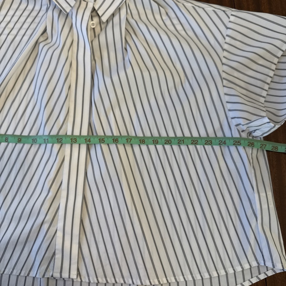 Elan Striped Crop Button Down Blouse Women's Size Medium Office Minimalist White - Picture 7 of 10